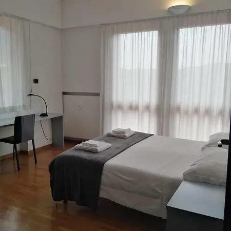 Vista Duomo - Bymyhomeincomo Appartamento *