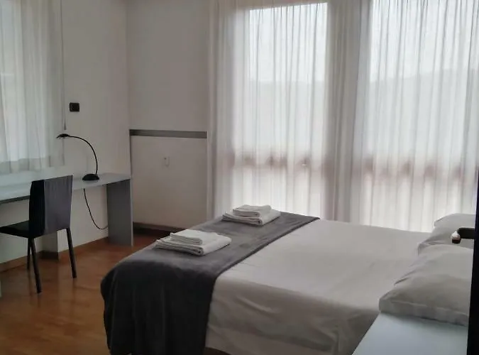 Vista Duomo - Bymyhomeincomo Apartmán *
