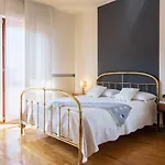 Vista Duomo - Bymyhomeincomo קומו